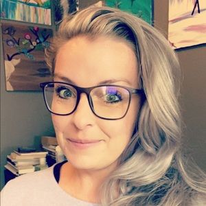 Meet your Posher, Vanessa